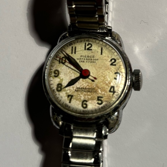 Pierce 1940s WWII Parashock Waterproof antimagnetic Fab Suisse, Swiss Made - Picture 1 of 7